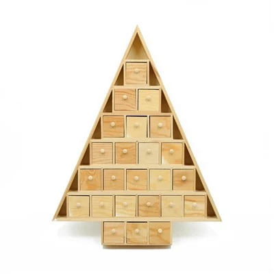 Kalendar Advent Yang Belum Selesai Dengan 24 Laci